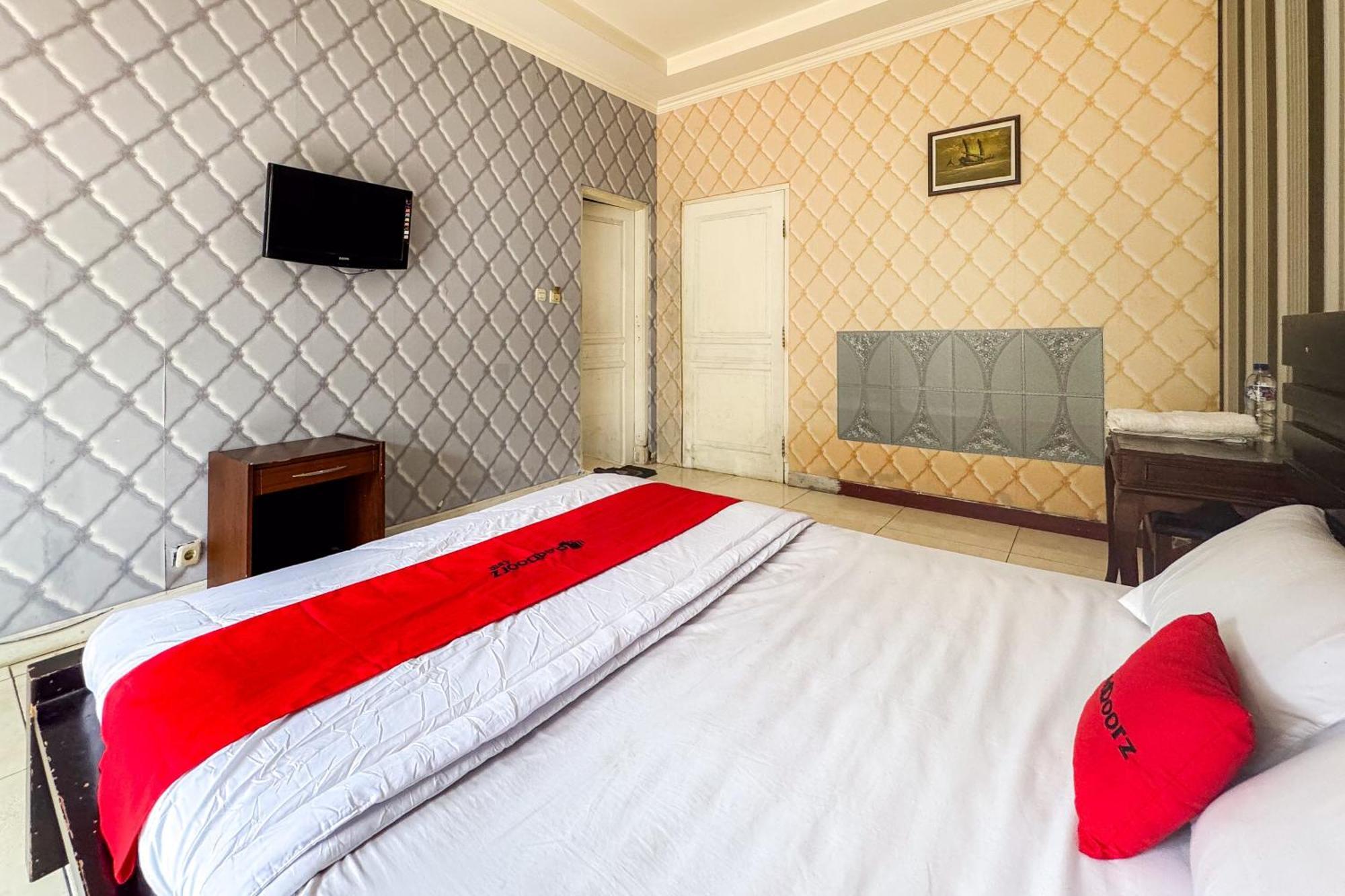 Reddoorz At Rck Megamendung Puncak Hotel Bagian luar foto